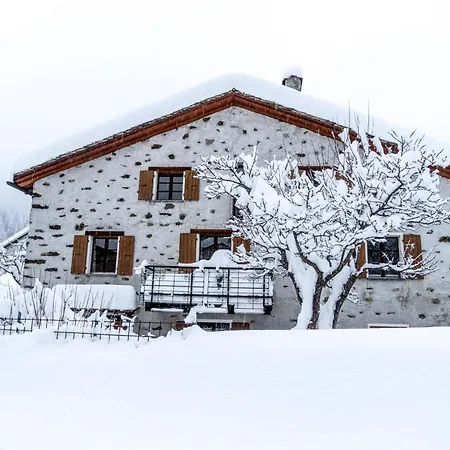Romantic Standalone 5 In Valposchiavo Сasa de vacaciones Poschiavo